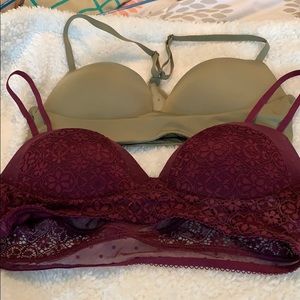 Victoria Secret Bras (4), Size Medium 32-34